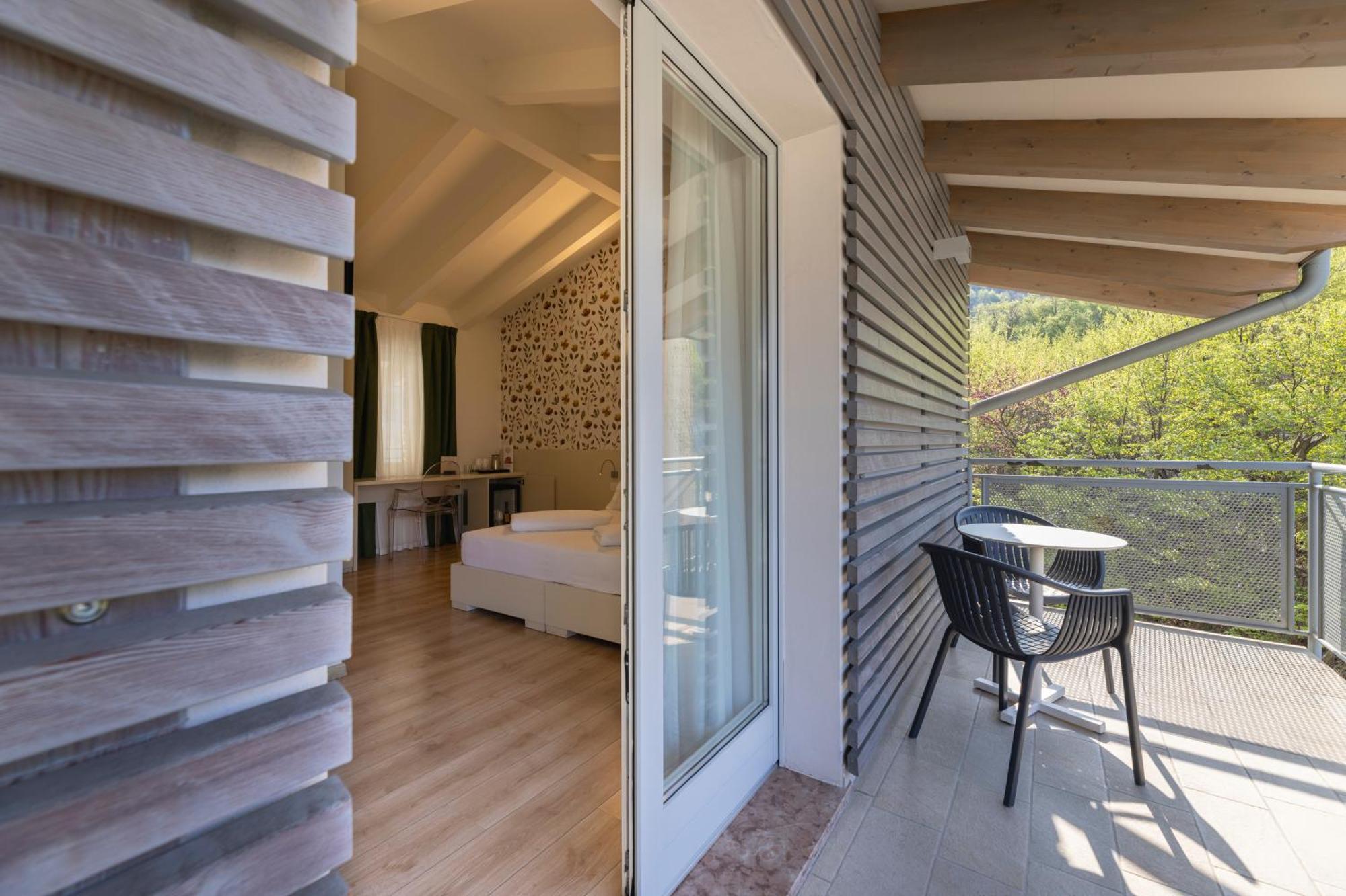 Hi Hotels Torbole - Pool & Spa Torbole Sul Garda Exterior foto